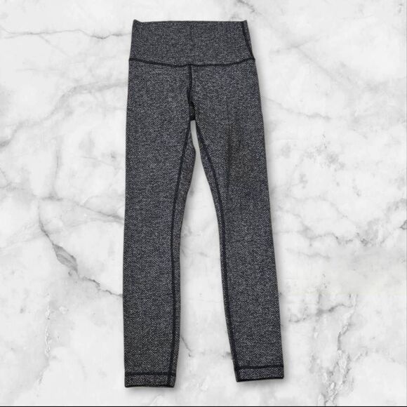 Lululemon Size 2 Wunder Under High Rise Leggings - Picture 1 of 2